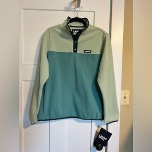 Women’s Lands End green pullover fleece